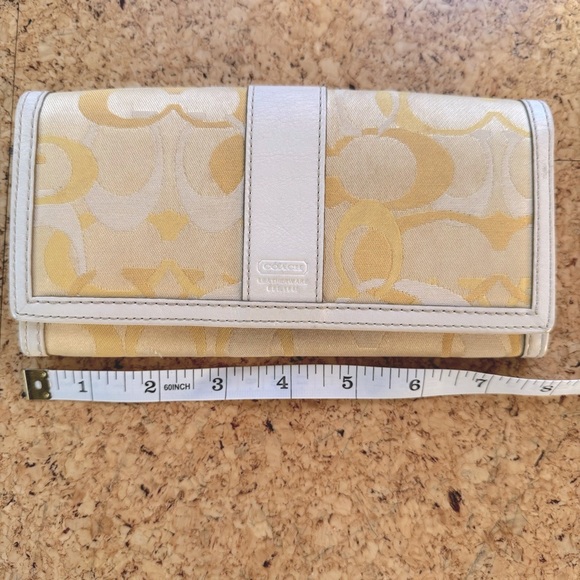 Coach Wallet - yellow - Picture 1 of 4